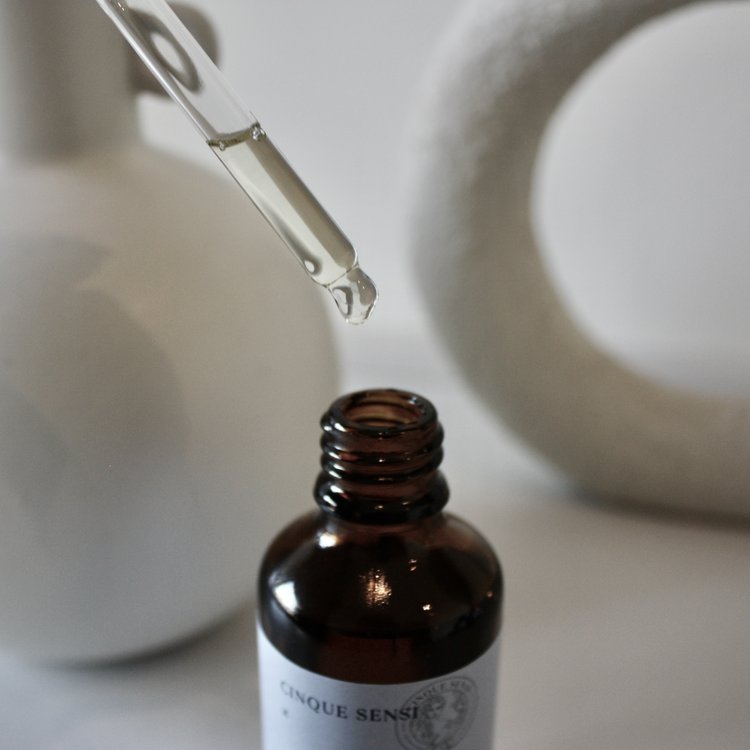 Petrosinella: Hair Oil Elixir