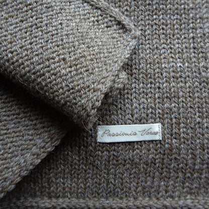 Passionis Verae Knitted Shawl - Plain Brown