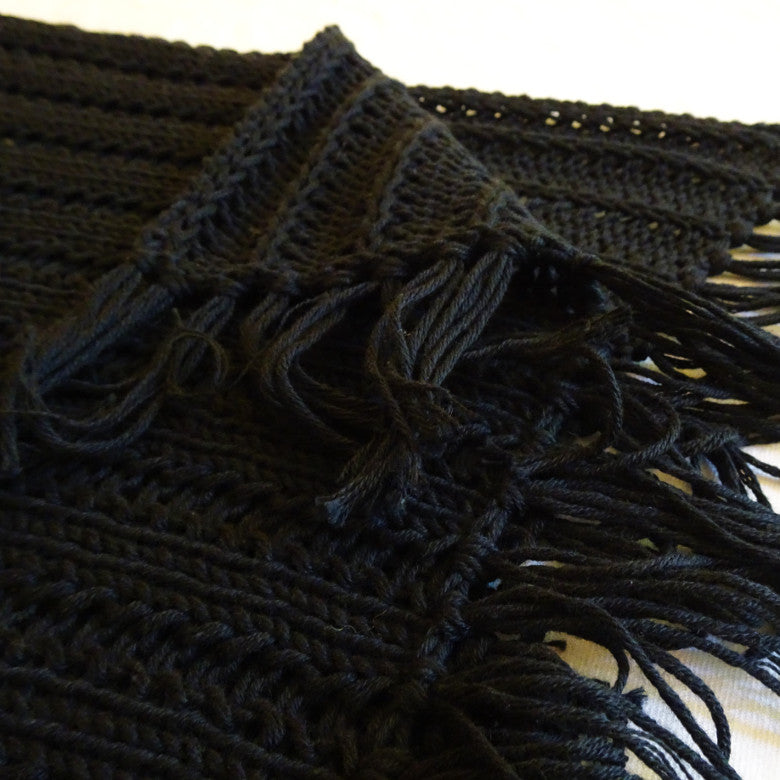 Passionis Verae Cotton Knitted Shawl - Black