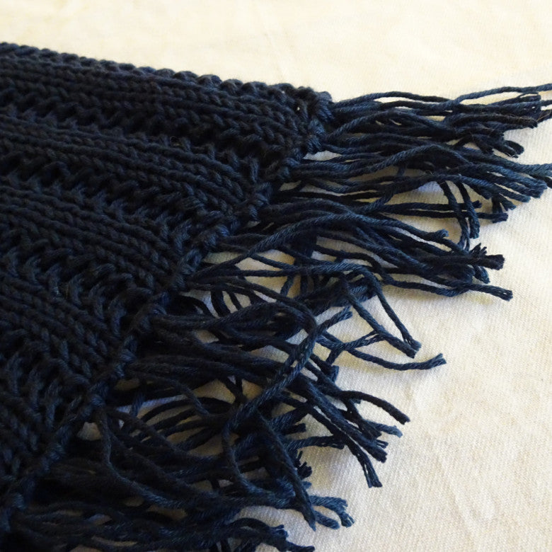 Passionis Verae Cotton Knitted Shawl - Navy Blue